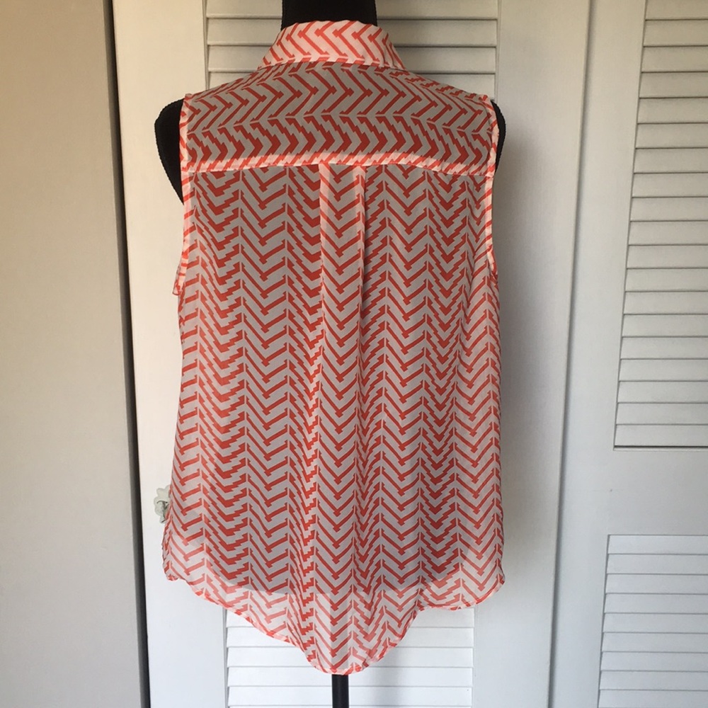 Sheer Tank - Picture 4 of 4